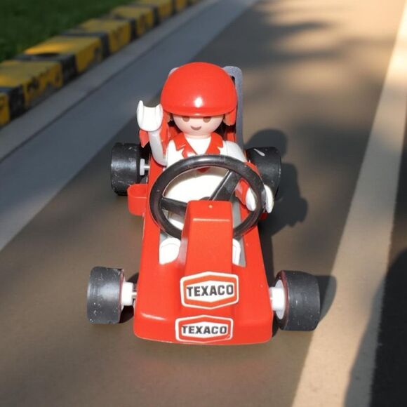 Vintage Playmobil System 3575 Old Kart Driver Red Car Karting Race Circuit B7 - Picture 1 of 5